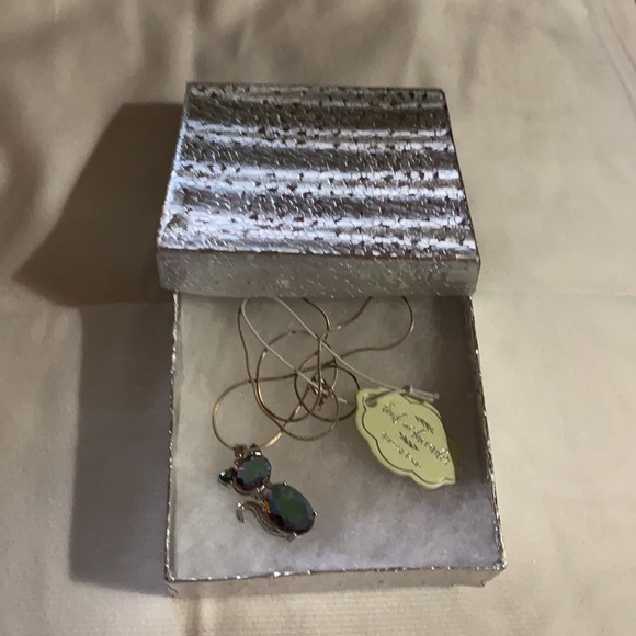 Purple/Blue SS 925 CAT Pendant w/16 inch SS chain - Picture 7 of 7